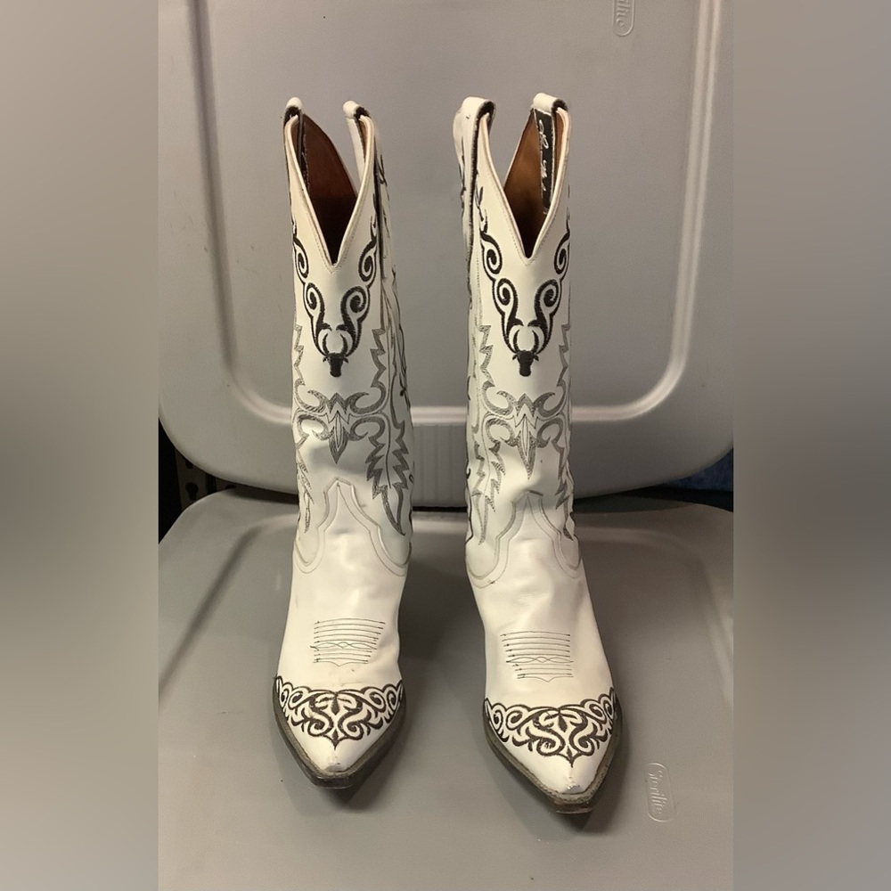Larry Mahan White & Black Cowboy Boots 6M